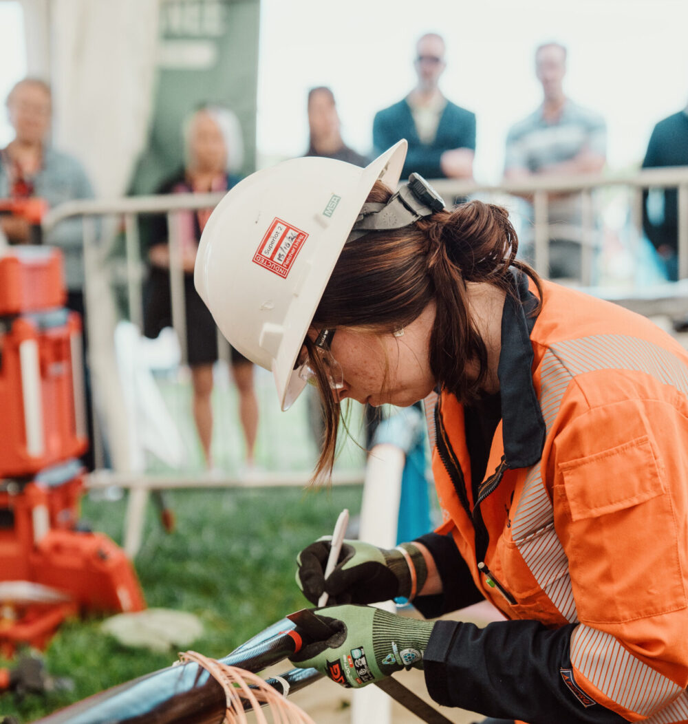 female connecting devices